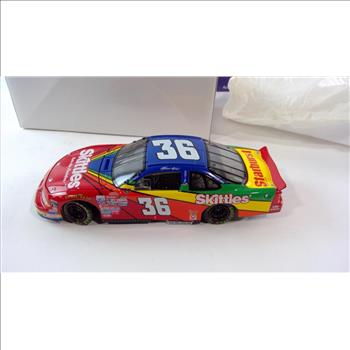 Action Racing 1/24 Scale Ernie Irvan Car
