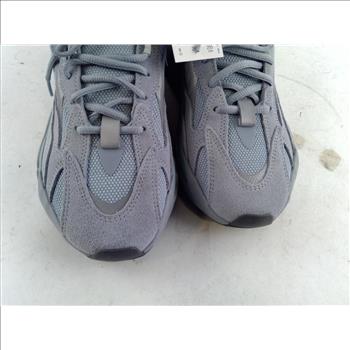 Adidas Yeezy Boost 700 Mens Shoes Size 8