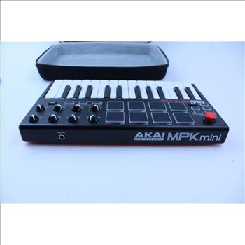 Akai Professional MPK Mini Keyboard Controller