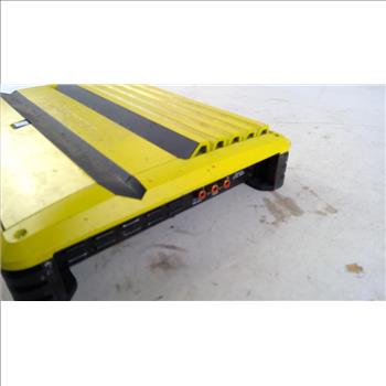 Alpine V-power Amplifier