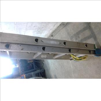 Aluminum Extending Ladder