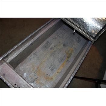 Aluminum Gull Wing Truck Bed Tool Box