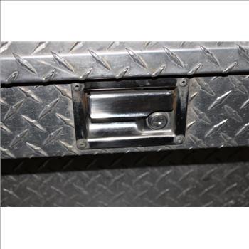 Aluminum Gull Wing Truck Bed Tool Box