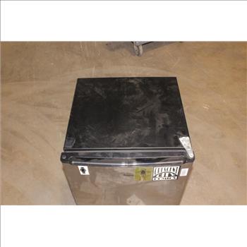 Amana Mini Refrigerator