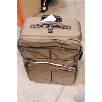 American Tourister Commodore 2 Suitcase