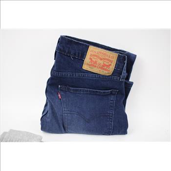 AMKA Black Luggage, Levi's 502 W31xL32, USA Socks