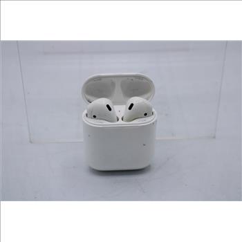 Apple AirPods (1st Gen) With Charging Case