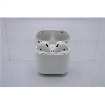 Apple AirPods (1st Gen) With Charging Case
