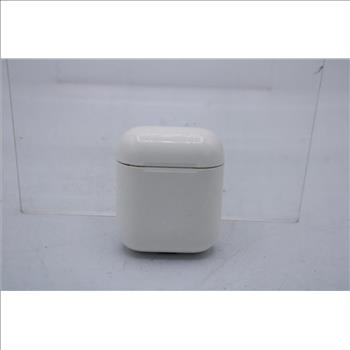 Apple AirPods (1st Gen) With Charging Case