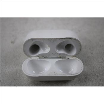 Apple AirPods 3 With Charging Case