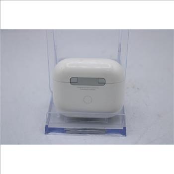 Apple AirPods (3rd Gen) With Charging Case