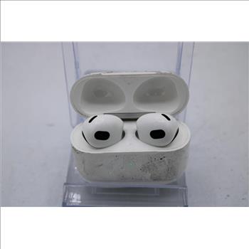Apple AirPods (3rd Gen) With Charging Case