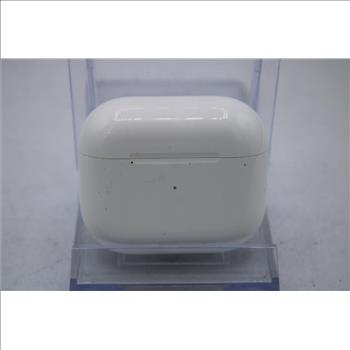 Apple AirPods (3rd Gen) With Charging Case