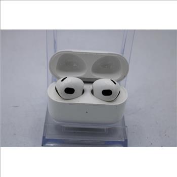 Apple AirPods (3rd Gen) With Charging Case
