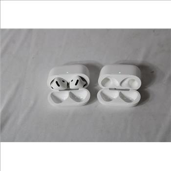 Apple Airpods 4 With Cahrging Case