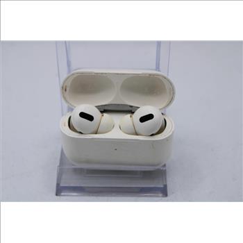 Apple AirPods Pro With Charging Case