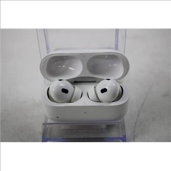 Apple AirPods Pro With Charging Case