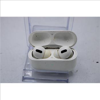 Apple AirPods Pro With Charging Case