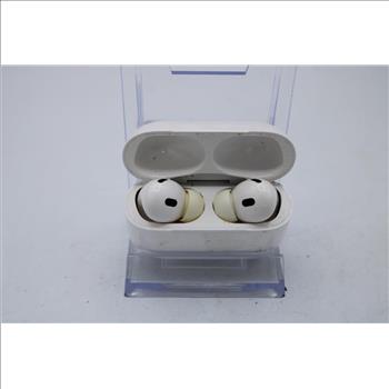 Apple AIrPods Pro With Charging Case