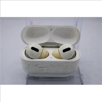 Apple AirPods Pro With Charging Case