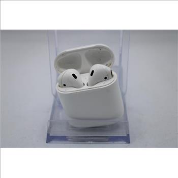 Apple AirPods With Charging Case