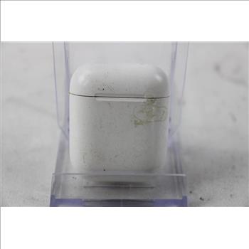 Apple AirPods With Charging Case