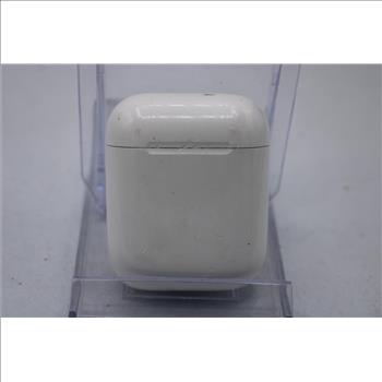 Apple AirPods With Charging Case