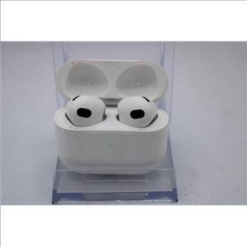 Apple AirPods With Charging Case