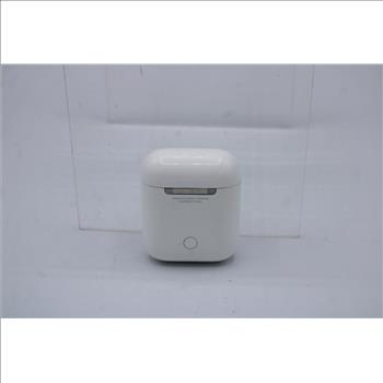 Apple AirPods With Charging Case