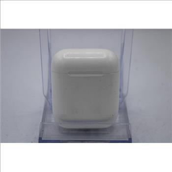 Apple AirPods With Charging Case
