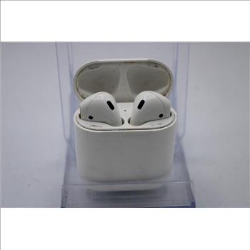 Apple AirPods With Charging Case