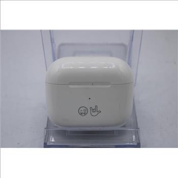 Apple AirPods With Charging Case