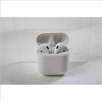 Apple AirPods With Charging Case