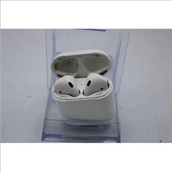 Apple AirPods With Charging Case