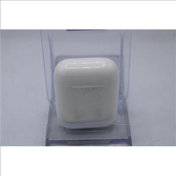 Apple AirPods With Charging Case