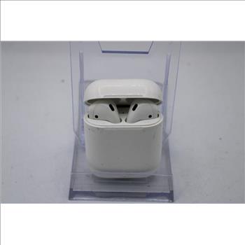 Apple AirPods With Charging Case