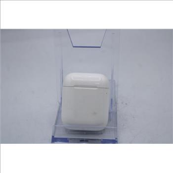 Apple AirPods With Charging Case