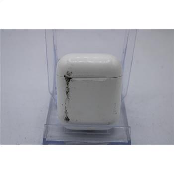 Apple AirPods With Charging Case