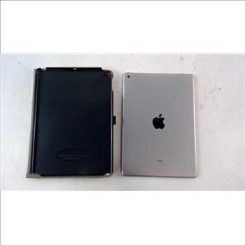 Apple IPad 128GB 5th Gen