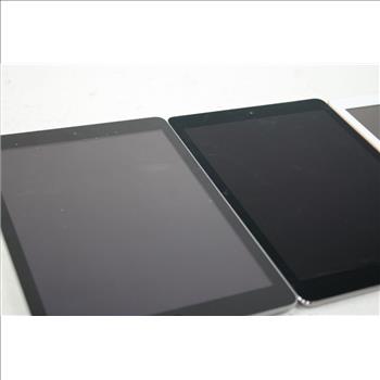 Apple IPad, 3 Pieces Activation Locked, Sold For Parts
