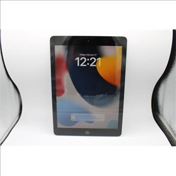 Apple IPad 5th Gen 32GB