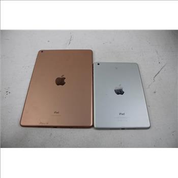 Apple IPad Bulk Lot, 2 Pieces, SOLD FOR PARTS