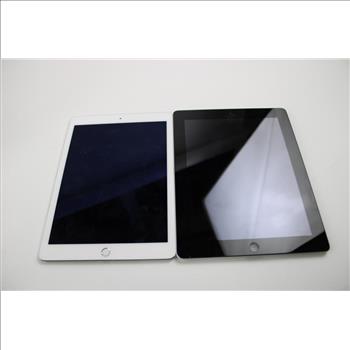 Apple IPad Bulk Lot, 2 Pieces, SOLD FOR PARTS