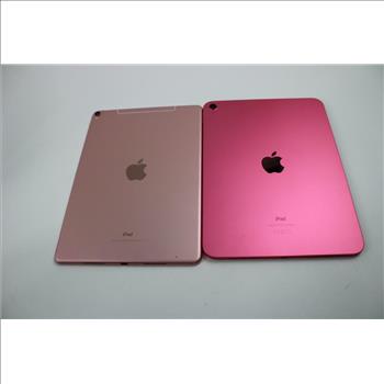 Apple IPad Bulk Lot, 2 Pieces, SOLD FOR PARTS