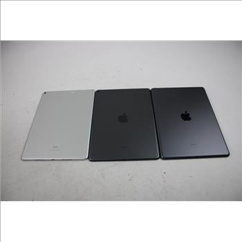 Apple IPad Bulk Lot, 3 Pieces, SOLD FOR PARTS
