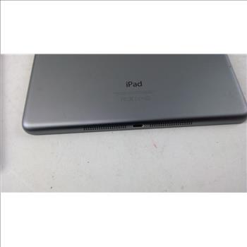 Apple IPad Bulk Lot, 4 Pieces, Carrier Unknown, Sold For Parts