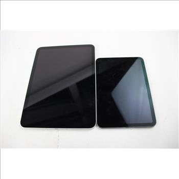 Apple IPad Lot, 2 Pieces, Sold For Parts