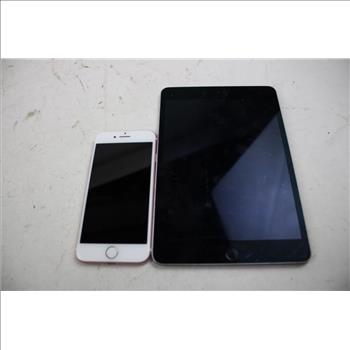 Apple IPhone, IPad Lot, 2 Pieces, Sold For Parts