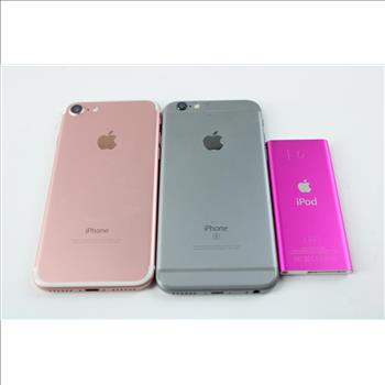 Apple IPhone & IPod Lot, 3 Pieces