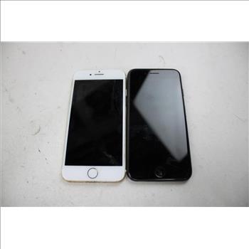 Apple IPhone Lot, 2 Pieces, Sold For Parts